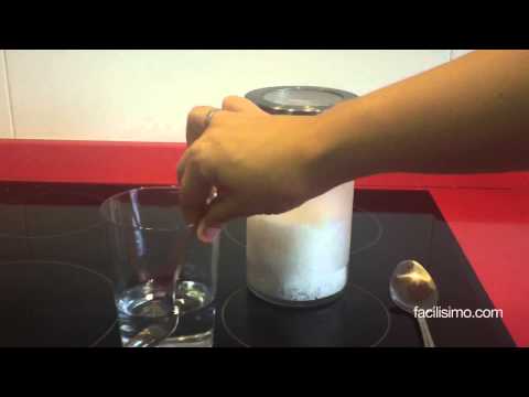 Como preparar agua con sal para enjuague bucal